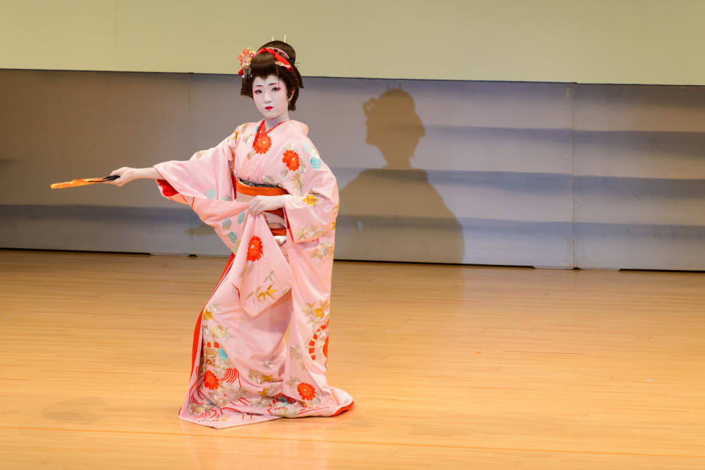 日本舞踊教室を探す (2023年10月更新) | ゼヒトモ
